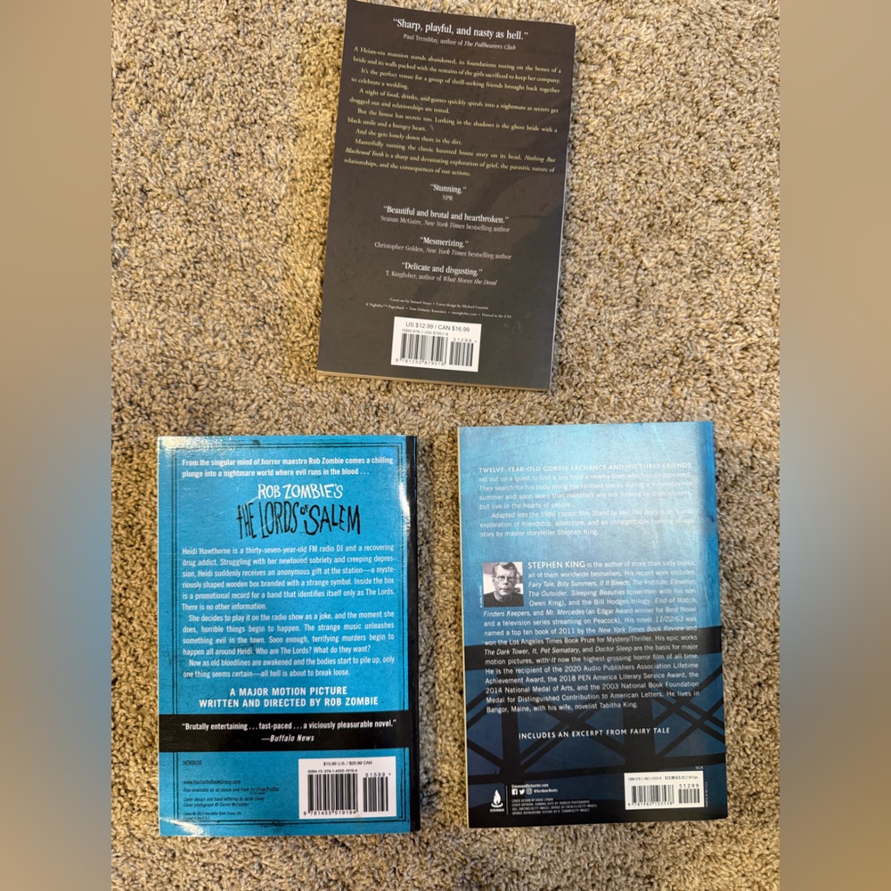 Horror Book Bundle - Picture 2 of 2